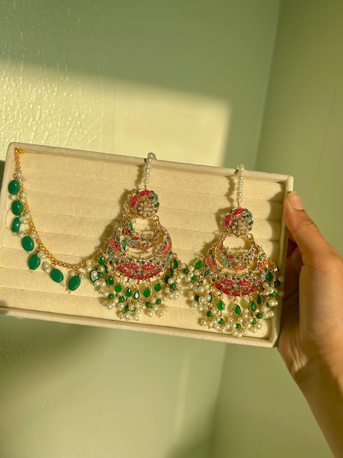 Zayna earring & tikka set ~ green