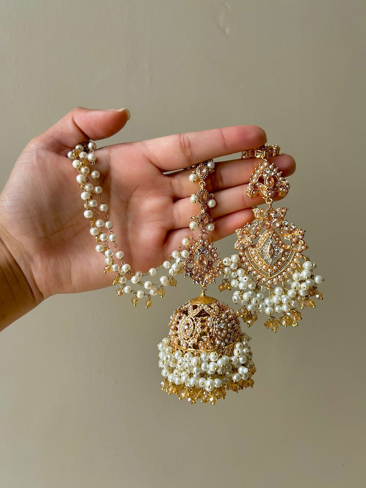 Natalia earring & tikka set ~ pearl&champagne