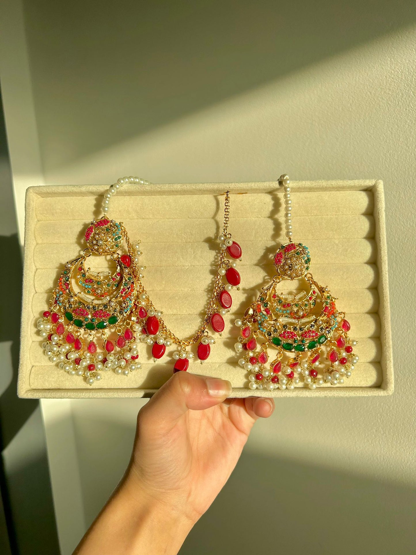 Zayna earring & tika set ~ Red